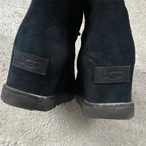 Ugg Classic Femme Short Wedge Boot - Picture 9 of 11